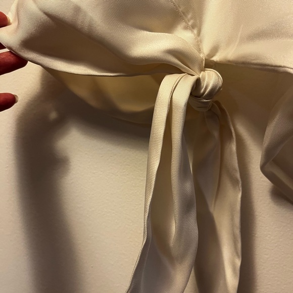 Banana Republic White V-neck Asymmetrical Tie Front Blouse - Picture 3 of 7